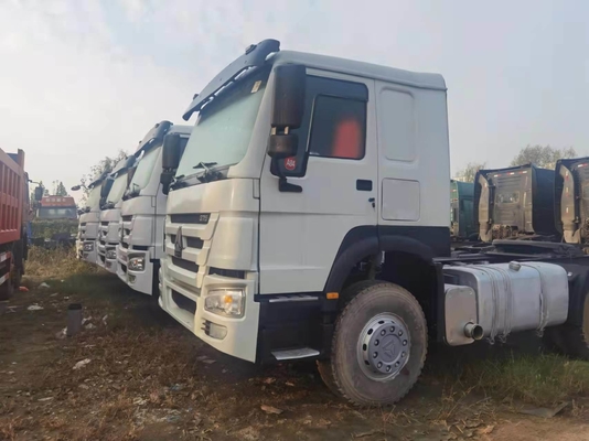 Diseño de neumáticos sin tubos Sinotruk HOWO 371 Camión cabeza Tractor camión de descarga con descuento