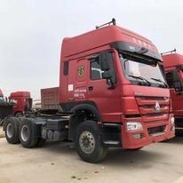 Diseño de neumáticos sin tubos Sinotruk HOWO 371 Camión cabeza Tractor camión de descarga con descuento