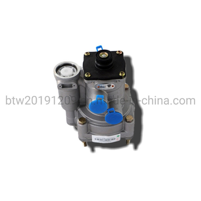 Válvula de salida de remolque Partes del sistema de conducción de camiones duraderos Wg9000360525 con acelerador