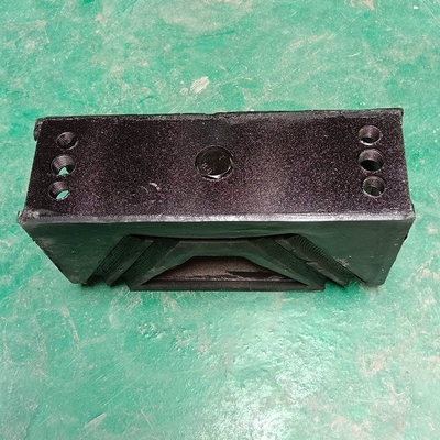 Las partes del sistema de conducción de las ruedas Sinotruk HOWO Motor de camión Montado de caucho de soporte Az9725590031