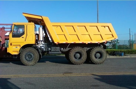 Diseño de neumáticos radiales Sinotruk 6X4 RC camión tirador camión de 60 toneladas La solución perfecta