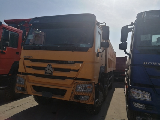 Sinotruk HOWO camión con remisión manual