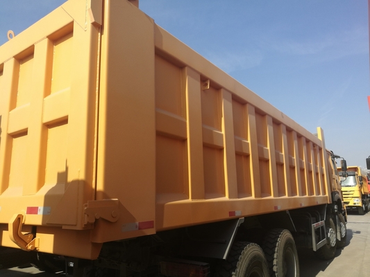 Sinotruk HOWO camión con remisión manual