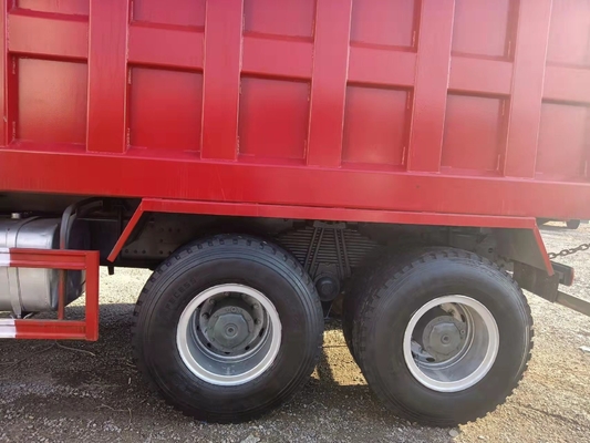 351-450 CV Sinotruk HOWO 336-380 CV camión de descarga con volante con capacidad del motor> 8L