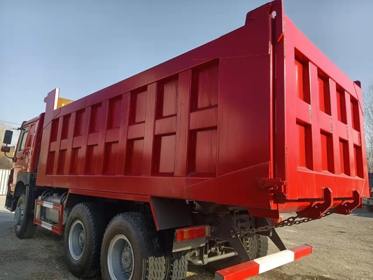 Diseño de neumáticos sin tubos Sinotruk HOWO 336-380HP Camiones de descarga con 351-450 caballos de fuerza