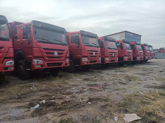 Diseño de neumáticos sin tubos Sinotruk HOWO 336-380HP Camiones de descarga con 351-450 caballos de fuerza