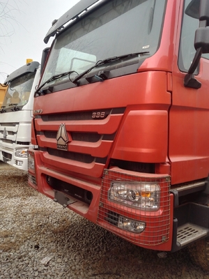 Capacidad de carga de 21-30 t 351-450 caballos de fuerza 20 metros cúbicos camión de descarga HOWO 6X4 camión de remate